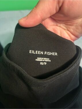 Eileen Fisher Black capri Leggings XS